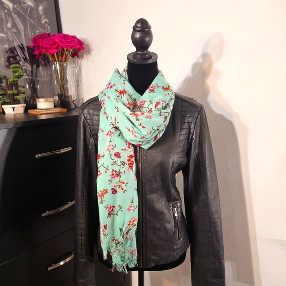 Teal and pink Arizona Ice Tea (unauthentic) cherry blossom light summer scarf. - Picture 4 of 9